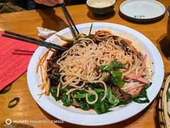 滇味凉米线-老滇山寨•云南特色菜•地方菜•民族风情歌舞表演(金碧店)