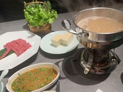 肉骨茶锅底-鼎鼎香·港式火锅(北京SKP店)