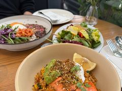 烟熏三文鱼配泡菜炒饭-gaga(深圳南山益田假日广场店)