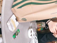 -星巴克(港汇1号办公楼店)