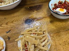 -牛八宝桂林米粉(八里庄店)