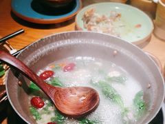 -吃饭皇帝大(长宁龙之梦店)