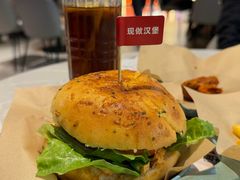 -必胜客(东部星悦天地店)