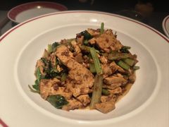 荆芥烧信阳地锅豆腐-阿五黄河大鲤鱼(英协路店)