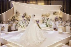 -艾米婚纱&婚礼策划