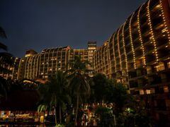 -三亚湾海居铂尔曼度假酒店