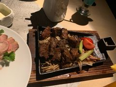 -穹六人间 people 6(岳阳路店)