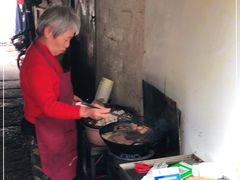-仓桥直街臭豆腐