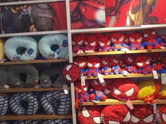 -名创优品(北京新中关购物中心地铁层店)