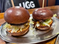 -Ribs & Burgers The Rocks
