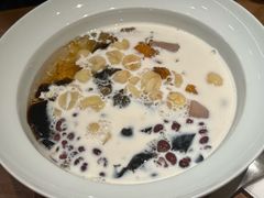 -RUXU入续糖水铺与包(卓悦中心店)