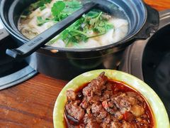 砂锅馄饨-重庆鸡公煲·青锅花椒鱼(牡丹江路店)