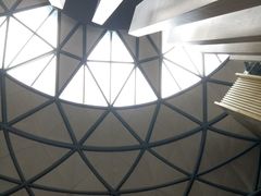 -上海滴水湖皇冠假日酒店