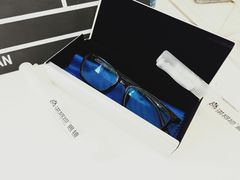 -诺柯视眼镜-蔡司依视路官方工厂店(淞南一店)