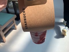 -星巴克(青岛火车北站候车大厅店)