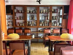 -Cuc Gach Quan Restaurant