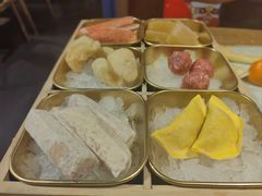 -尚尚仙·酸汤猪手·猪肚鸡火锅(华联万柳购物中心店)