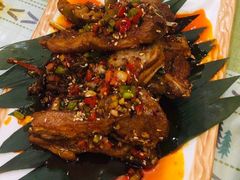 -三江源美食城