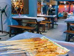 -老街烧烤大排档·地道湖北菜·龙虾馆(汉口火车站店)