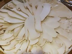 -菌海森林·非遗野生菌火锅(西山区滇池路摩根道店)