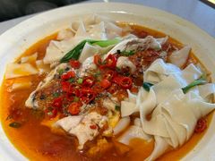 二代半边剁椒鱼头-凤凰小镇(慕容街店)