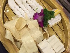 -滇釜火锅·能喝汤的火锅(车公庄店)