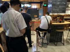 -亮亮面馆(经六路店)