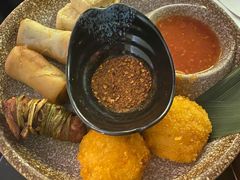 Golden虾饼-浩海火燒雲傣家菜(芮欧百货店)