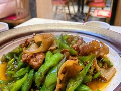 -渝是乎川渝小炒(新世界百货望京店)