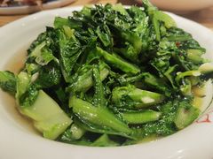 -头上红煨盐鸡·非遗院子餐厅
