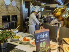 -圣丰索菲特·2 On 988 Café 自助餐厅