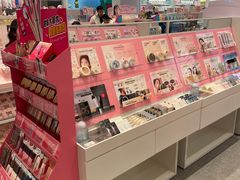 -名创优品(山东青岛华润万象城店)