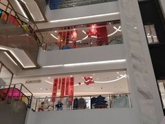 -资和信百货商场