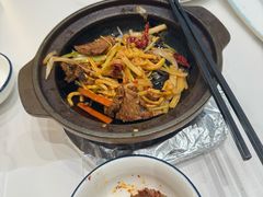 -马尔龙新疆饭店·清真(瑞景店)