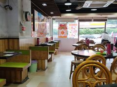 大堂-华辉拉肠(小北路店)