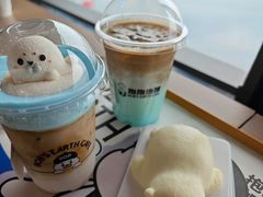 -抱抱地球咖啡馆(国家海洋博物馆店)