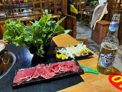 -果松木炭酸菜铜火锅·外婆参鸡汤