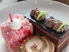 -彩虹云霄酒店76&78层国际自助餐