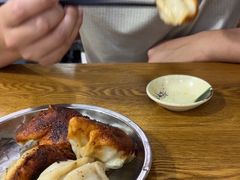 -黄阿姨锅贴大王(万航渡路店)