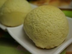 酥皮焗叉烧包-添好运点心专门店(深水埗店)
