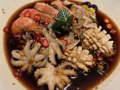 -雍和会海鲜姿造自助(湖东路店)