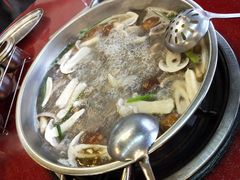-老石黑山羊毛驴肉火锅(金凯广场店)