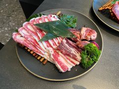 -铭牛烧肉·和牛海鲜自助(高新月牙湖店)