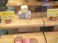 -麦当劳(展览路店)