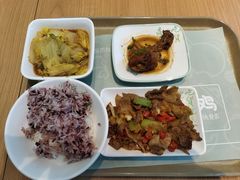 -老乡鸡(西岸凤巢店)