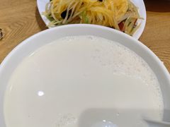 -三好食堂(煎饺·馄饨·肉饼米线·盛世广场店)