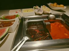 -海底捞火锅鲜切牛肉主题店(长寿路店)