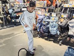 -迪卡侬(徐泾店)