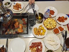 -爱客得牛排海鲜烤肉·火锅自助(春熙路黑金好店)