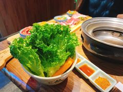 -明洞阿姨·韩式酱蟹烤肉·创意料理(三元桥店)